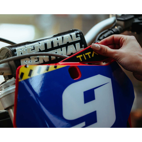 Vinil blanc brillant TITAN Blitz de curta durada