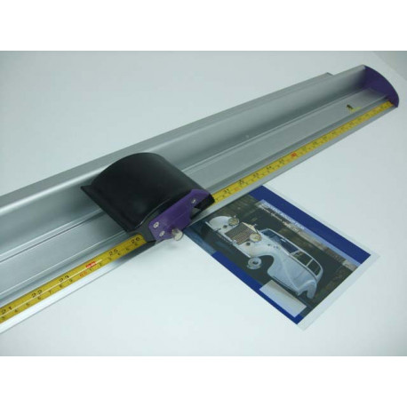 Regle amb capçal de tall